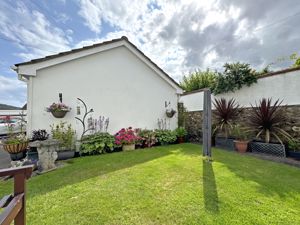 Photo 4- click for photo gallery